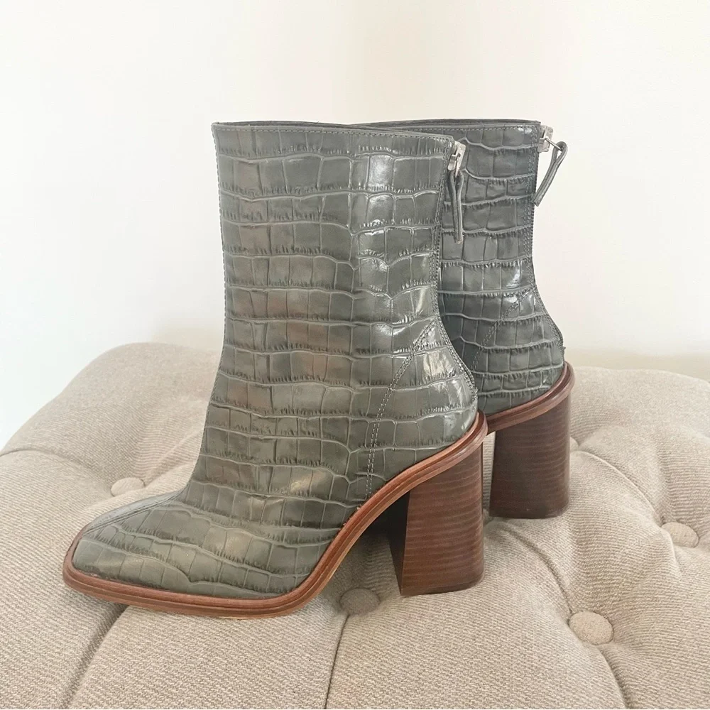 Topshop Dark Green Croc-Embossed Heeled Boots - Picture 4 of 9